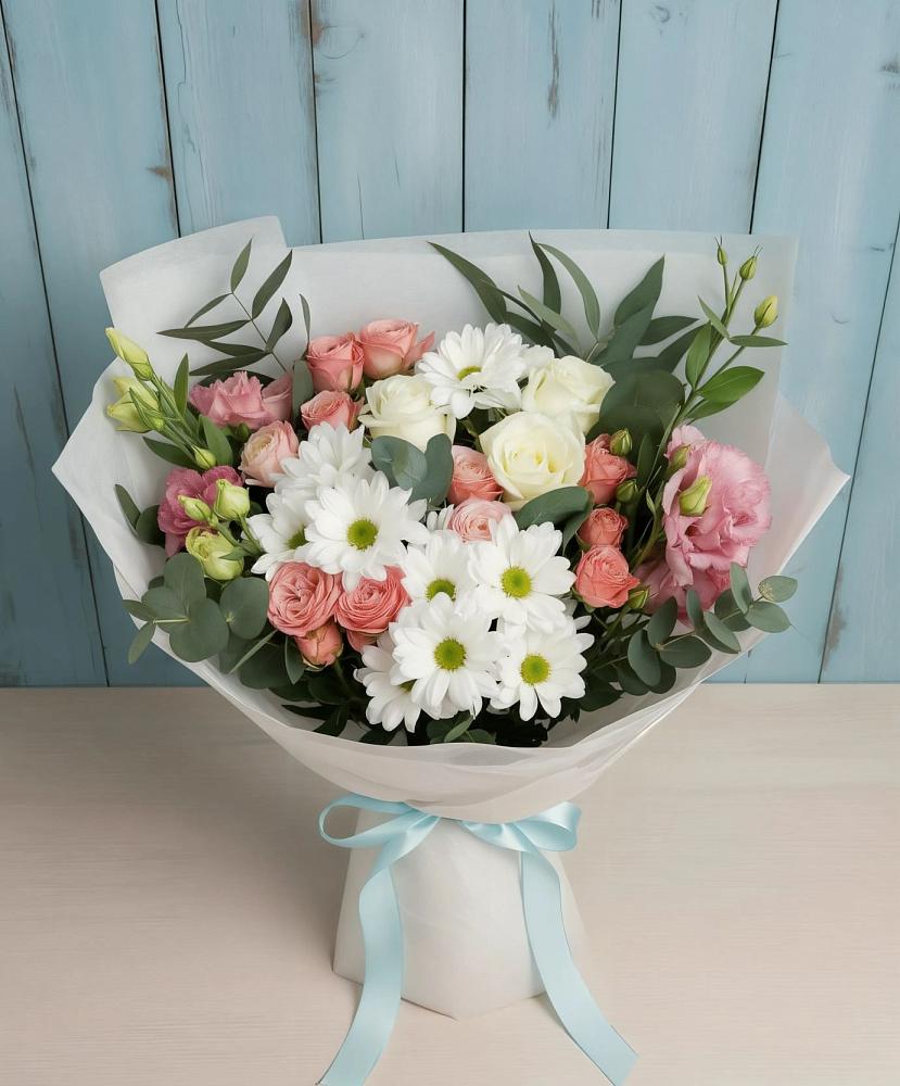 Букет цветов из: Розы, Лизиантусы и Хризантемы в Электроуглях