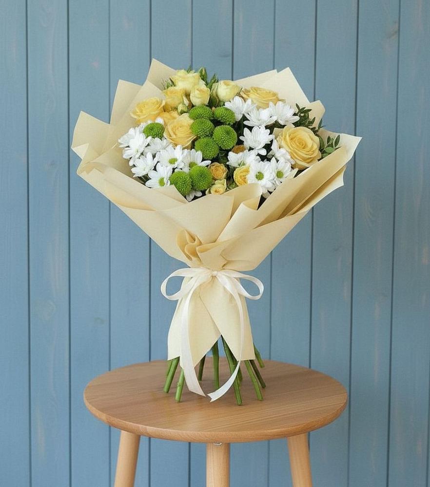 Букет цветов из: Хризантемы и Розы в Электроуглях