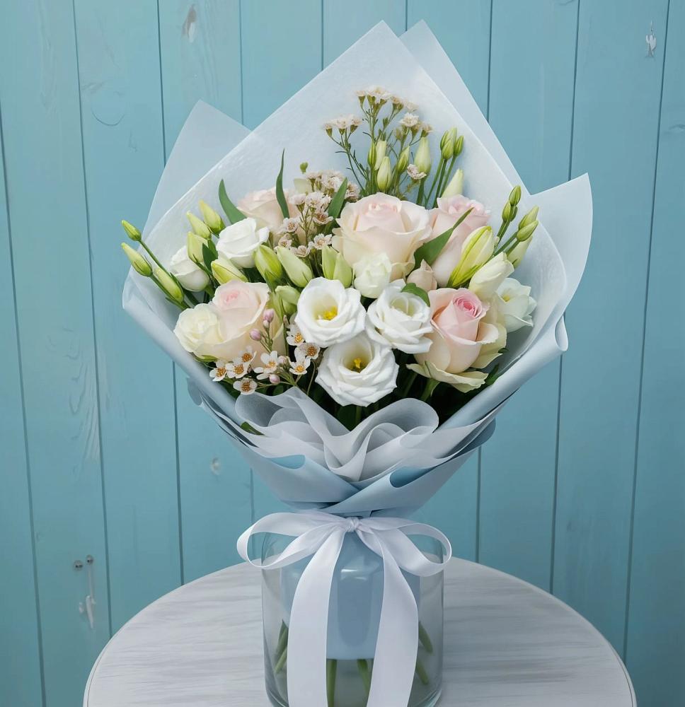 Букет цветов из: Розы и Лизиантусы в Электроуглях