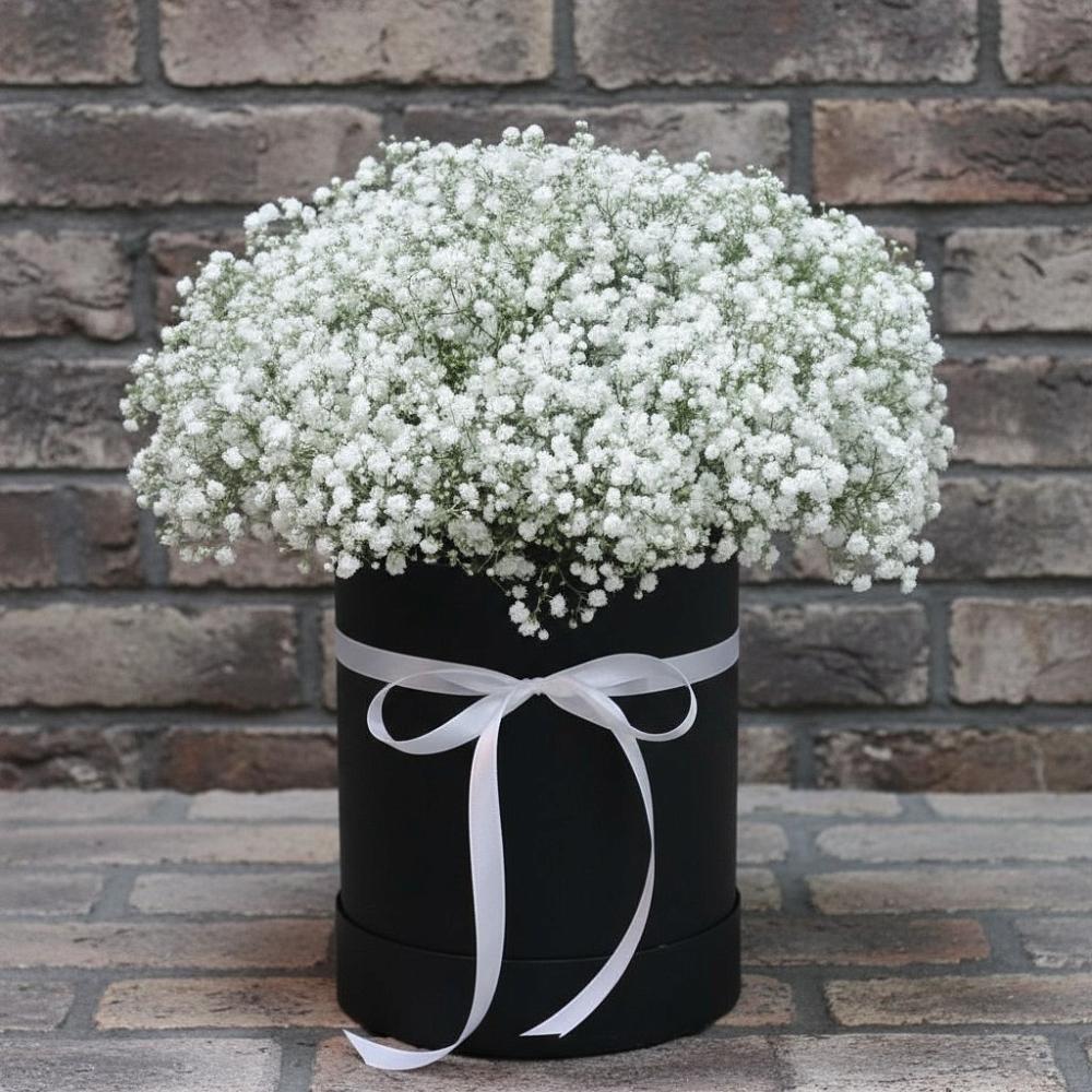 Цветочная композиция из Гипсофила в шляпной коробке в Электроуглях