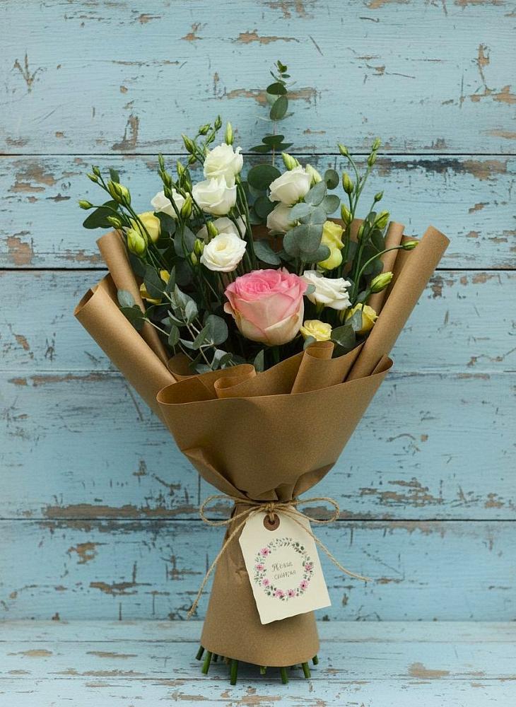 Букет цветов из: Розы и Лизиантусы в Электроуглях