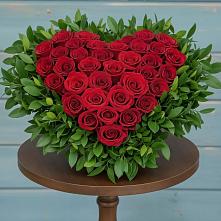 Цветочная композиция из Розы в виде сердца #REPLACE_PRED# Электроуглях