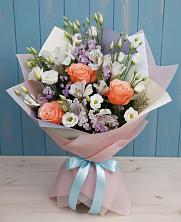 Букет цветов из:  Лизиантусы, Розы, Альстромерии и Гипсофила в Электроуглях