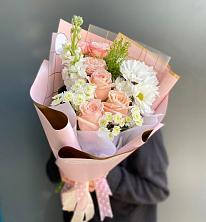 Букет цветов из:  Хризантемы и Розы в Электроуглях