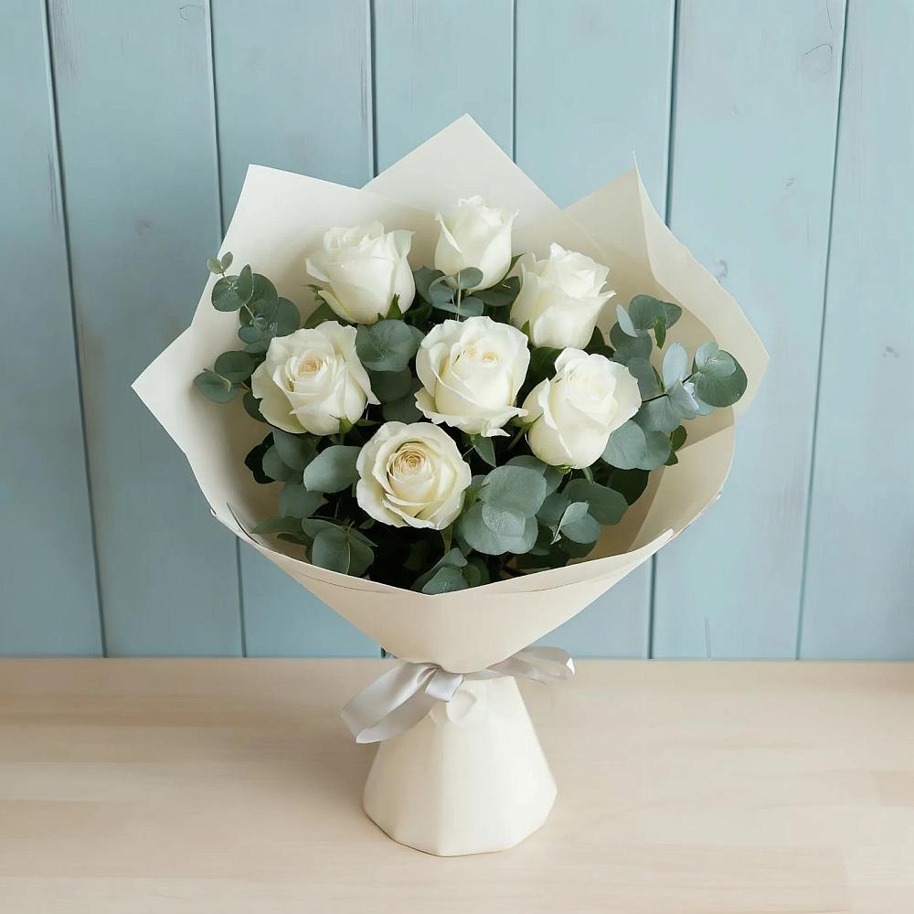 Букет Белые розы в Эвкалипте в Электроуглях