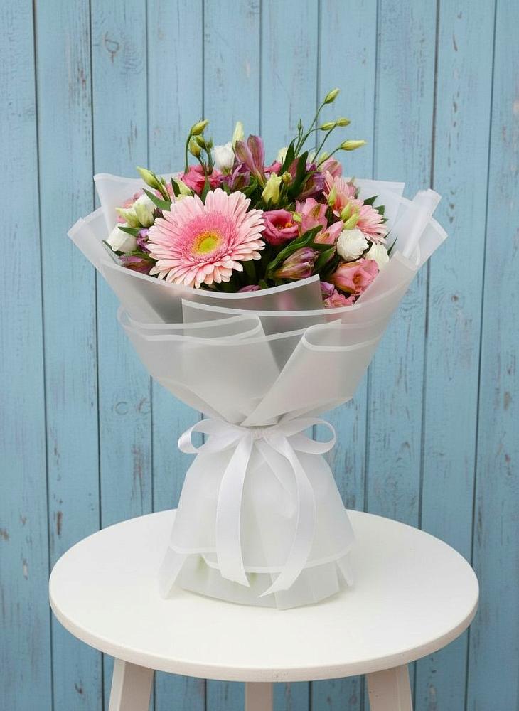 Букет цветов из: Герберы, Альстромерии и Лизиантусы в Электроуглях