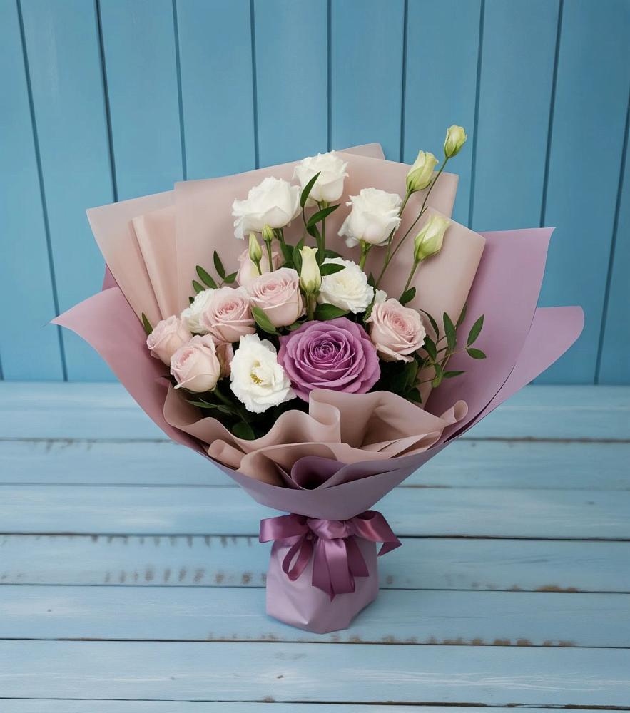 Букет цветов из: Розы и Лизиантусы в Электроуглях